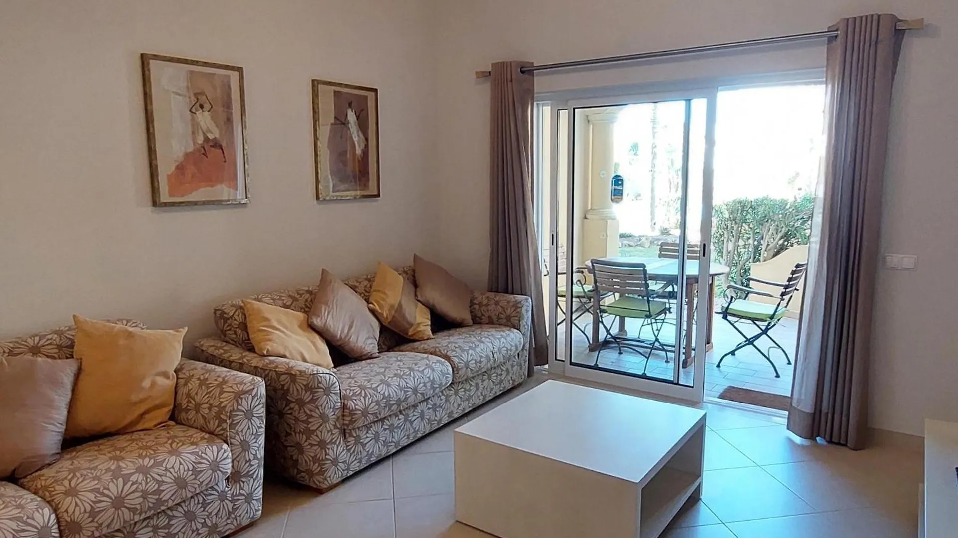 Appartement Chaleureux 3 Chambres A 900M De La Plage De Falesia - Pt-1-30 Quarteira 0*,  Portugal